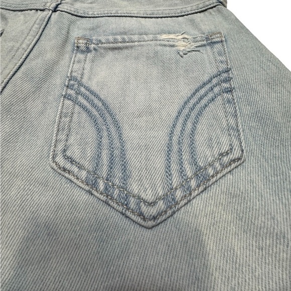 Hollister High Rise Boyfriend Distressed Denim Jean Shorts Women’s W 25 Size 1 - Picture 7 of 12